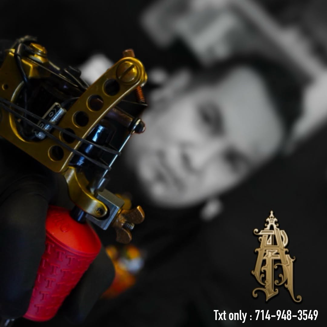 Bookings Available send me a dm or follow the link in bio .
@agustin.rosastattoo 
www.agustinrosastattoo.com
.
..

#art #instagood #fun #instagramers 