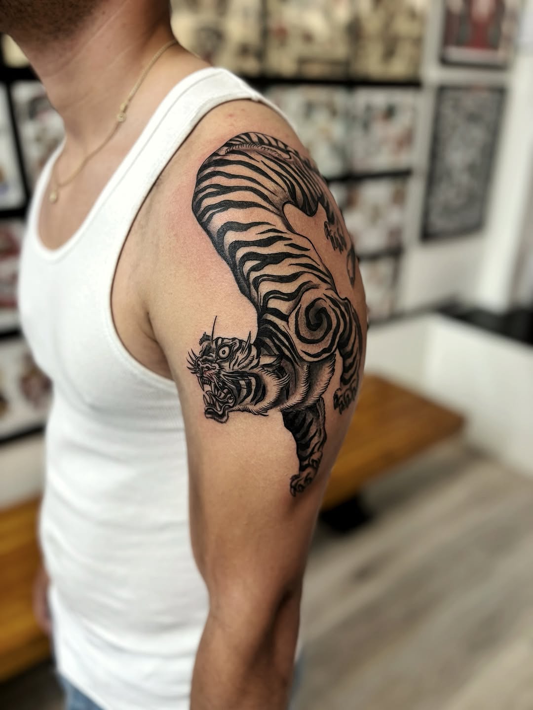 Choose your favorite
1. Cyclop tiger
2. Panther
3. Chrysanthemum
4. Peony
5. Orko
6. Tengu
7. Halo legendary emblem
8. Jaguar portal
9. Bull’s head
10