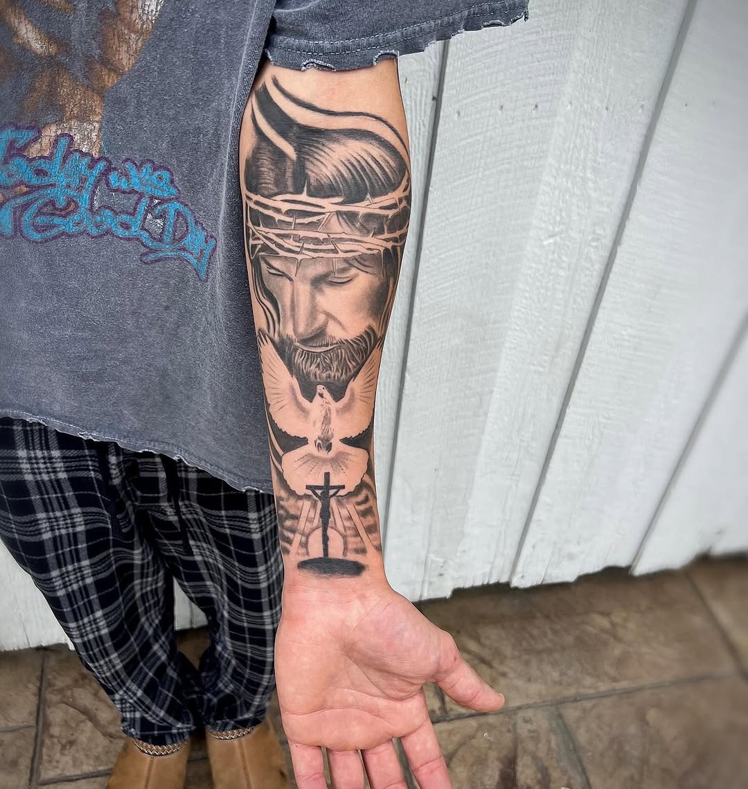 Fully Healed Jesus Piece ✝️
.
.
.
#jesuschrist #jesuspiece #religioustattoo #religion #tattooartist #tattooideas #halfsleeve #blackandwhitephotography