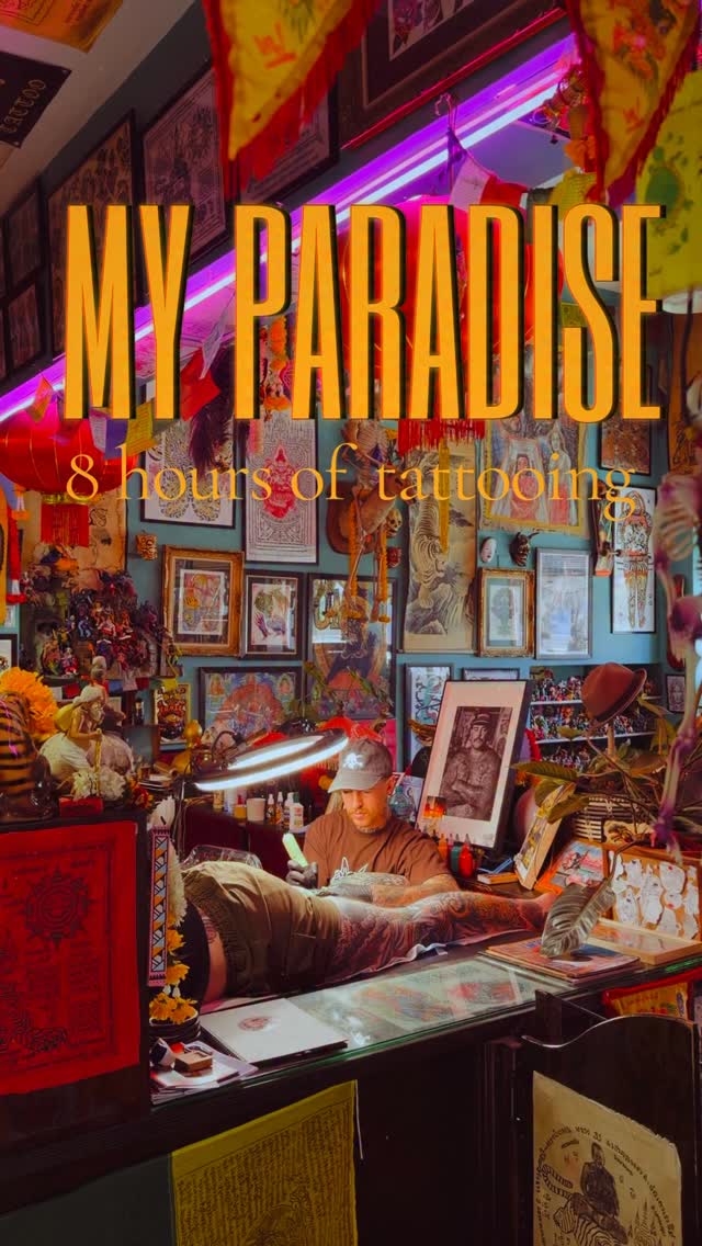 My favorite time of the month . Always a great pleasure working on badgers body suit . Another 8hours down another 10000 to go . Stay tuned for more .