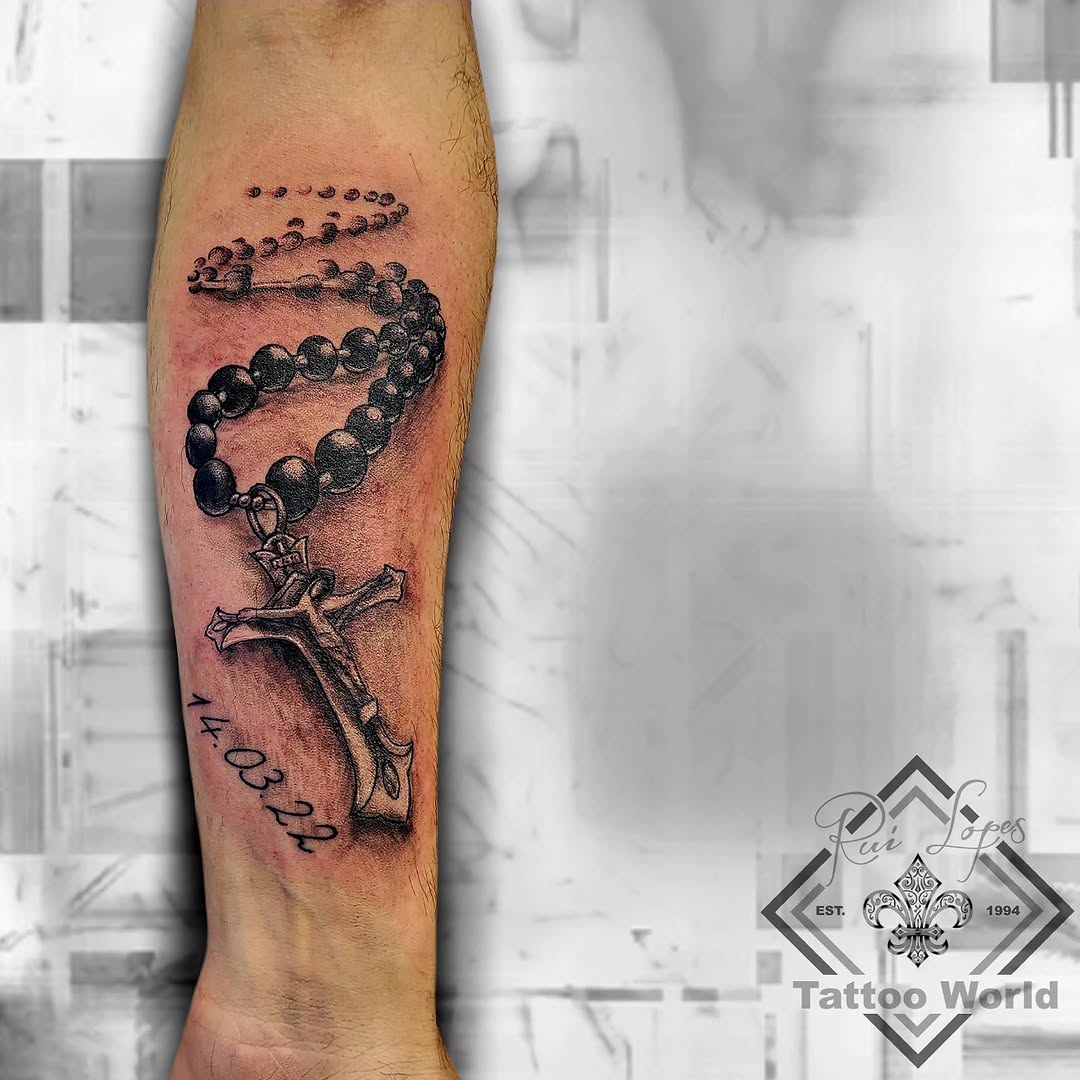 #tattooworldch #ruilopes #art #kunst #nidwalden #stans #madewithlove #rosenkranz