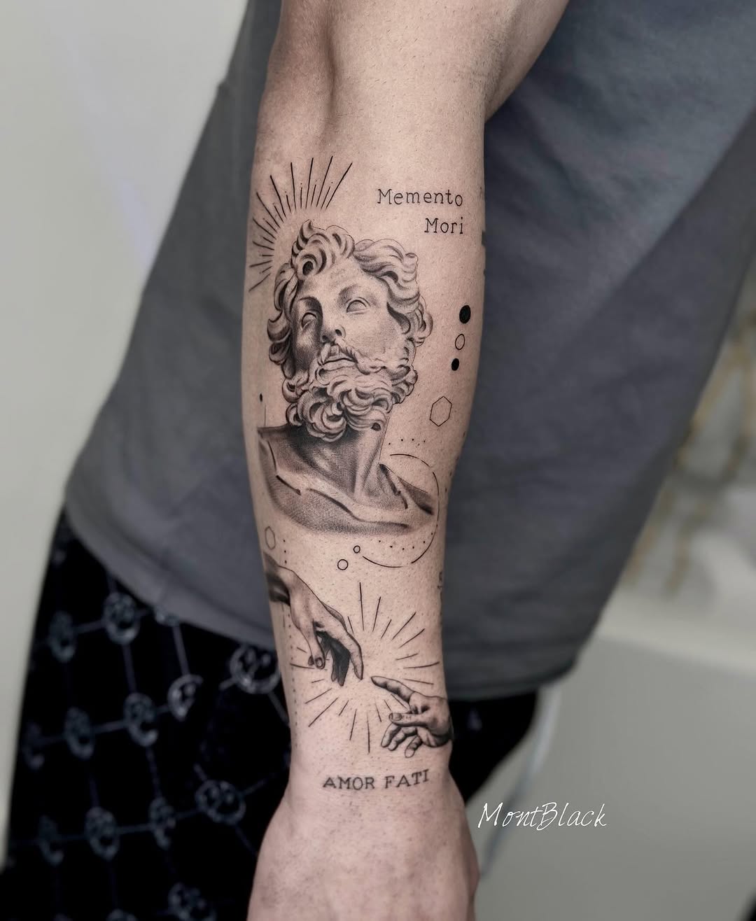 ❌❌ -@fabiomonth_  Booking open  OCTOBER & NOVEMBER ‼️2️⃣0️⃣2️⃣3️⃣....... 
smalltattoos August  only appointments Fabio MontBlack 

➡️➡️montblack.ink@g