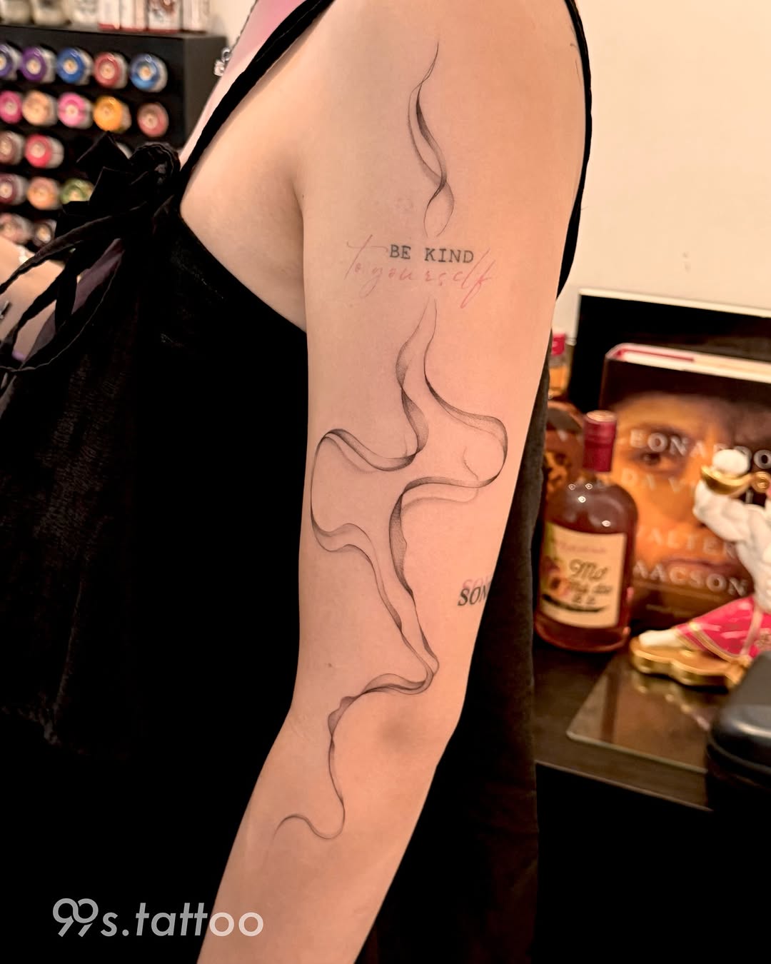 Let it flow — like smoke on skin.

️Direct: @99s.tattoo
☎️Call/mess: 0774632226
Add: 159/16 Phạm Văn Hai, Tân Sơn Nhất, SaiGon

Hãy đến và biến ý tưởn