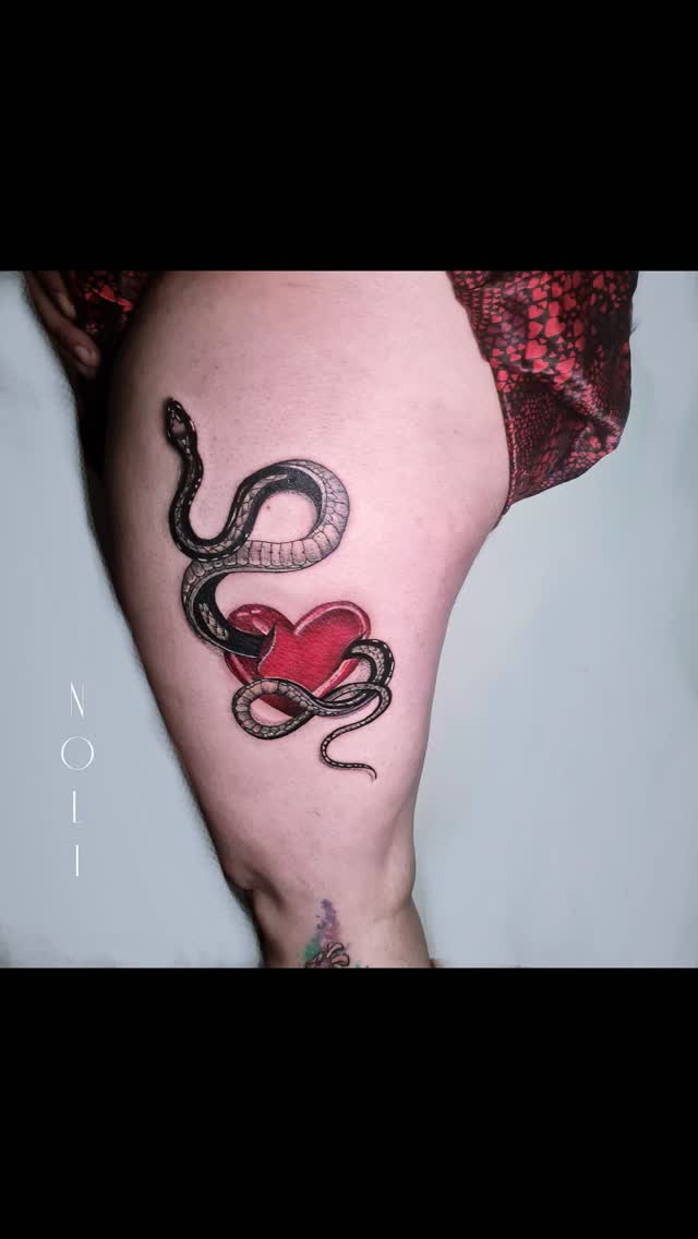 Pieza con detallitos Uv por @noli_me_tanger  en Vaina Picosa. Diseño (R) por @noli_me_tanger . Promoción-14% descuento febrero picoso. Muchas gracias 