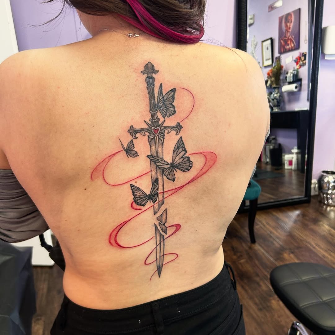 Obsessed with the way this one came out 
delicate, intentional, powerful.
DM to reserve your piece 