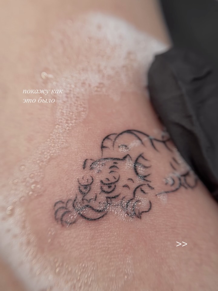 так создаются татуировки на вашей коже ✨