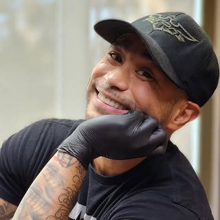 Adrenaline Ouest - Soundwave tattoo artist in Pointe-Claire, Canada