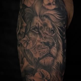 Amber | Tattoo Artist - Soundwave tattoo artist in Chicago, United States