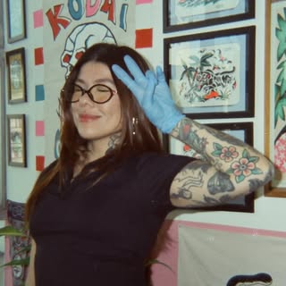 bruna ✿ tattoos oldschool - Soundwave tattoo artist in Belo Horizonte, Brazil