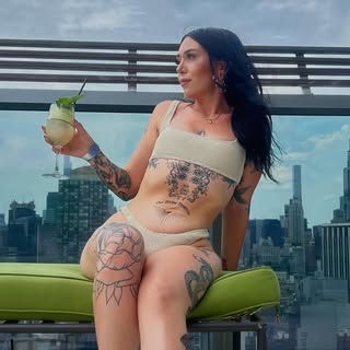 Daphne Love - Soundwave tattoo artist in Anaheim, United States