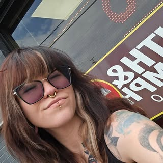 Des Vandam  Tattoo Artist - Soundwave tattoo artist in Dayton, United States