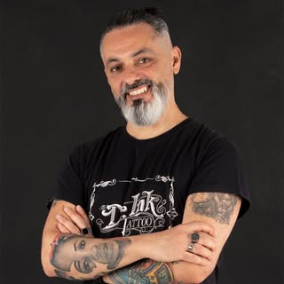 Dr. Ink Tattoo - Soundwave tattoo artist in San Giorgio a Cremano, Italy