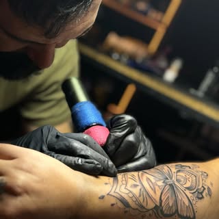 Etimesgut Dövme tattoo & piercing salonu Selçuk. Arslan.art - Soundwave tattoo artist in Etimesgut, Ankara, Turkey