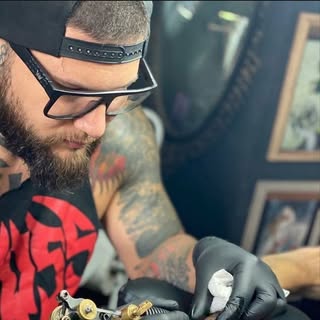 Leandro Buezas - Soundwave tattoo artist in Don Torcuato, Argentina