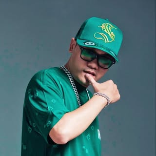 Nguyễn Hữu Thành - Crazy Tattoo - Soundwave tattoo artist in Ho Chi Minh City, Vietnam