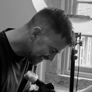 Richie Beart Wiltshire conceptual artist - Soundwave tattoo artist in Bath, United Kingdom