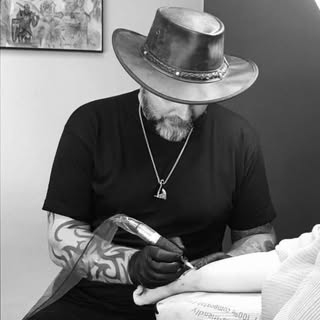 Tatsu-Tattoo - Soundwave tattoo artist in Peer, Belgium