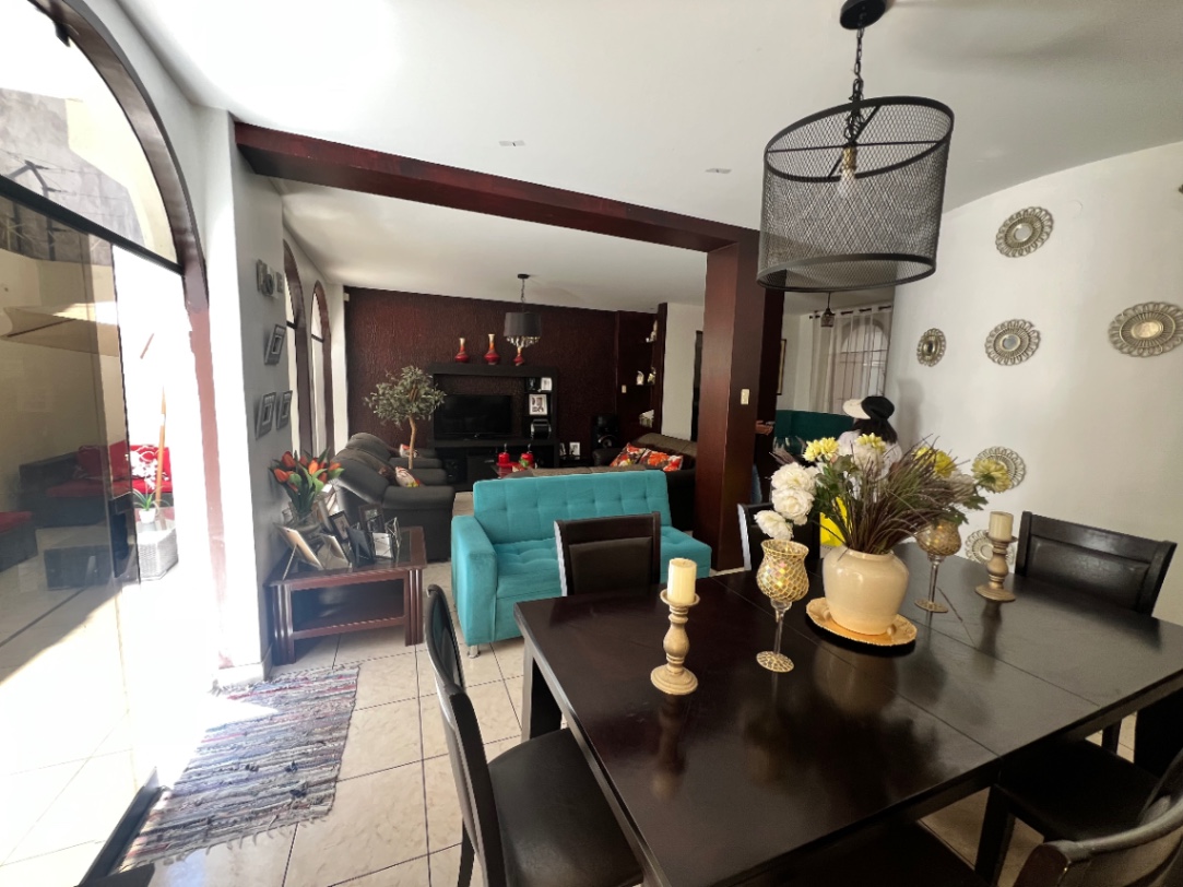 CASA EN VENTA YANAHUARA