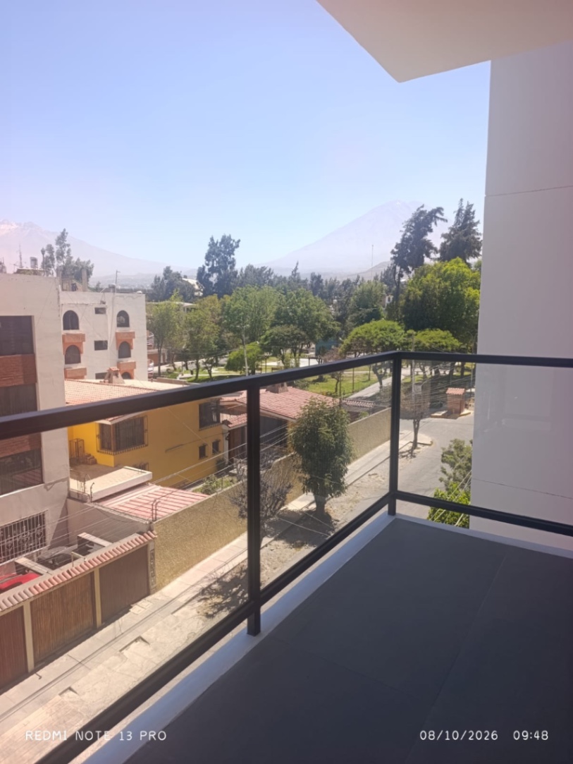 DEPARTAMENTO EN VENTA LAMBRAMANI