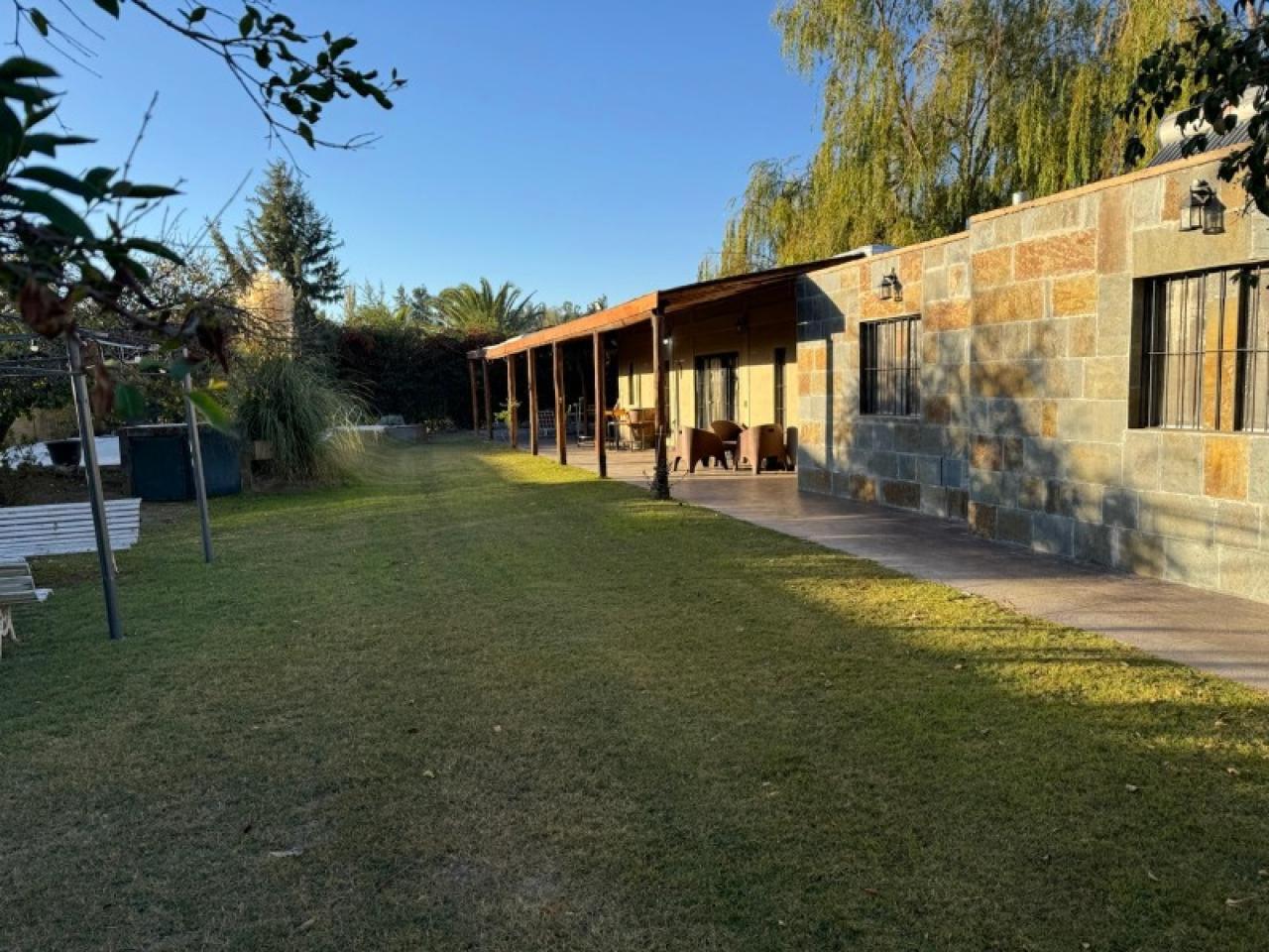 Venta. Hermosa Casa De Fin De Semana En Santa Lucia - Imagen 1