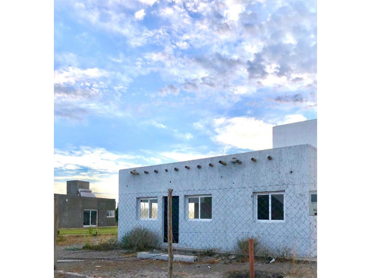 Venta Casas 3 Dormitorios - Escrituta Inmediata - Zona Quinta La Berta - Imagen 1