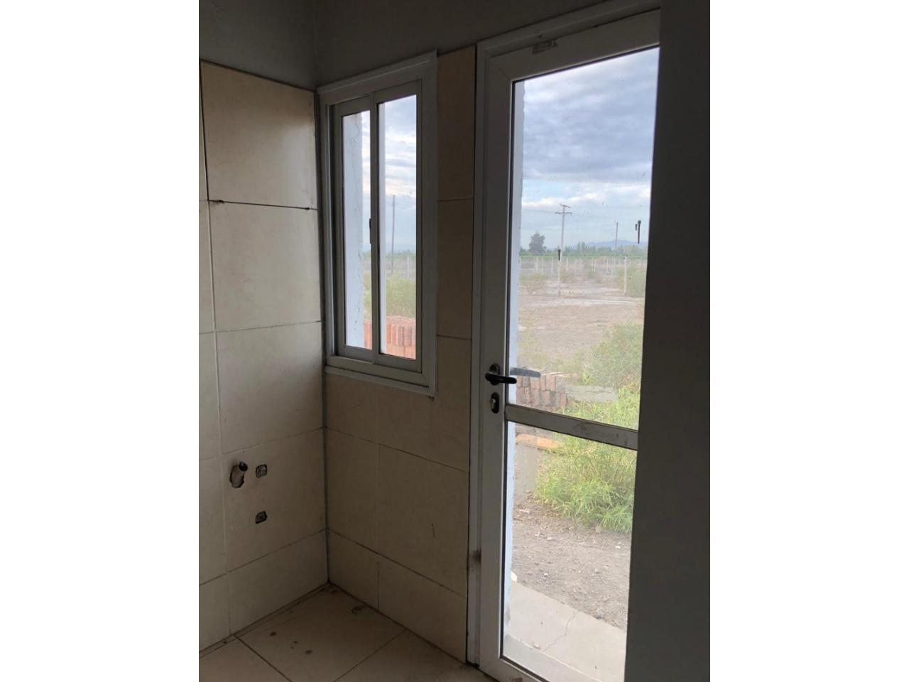 Venta Casas 3 Dormitorios - Escrituta Inmediata - Zona Quinta La Berta - Imagen 4