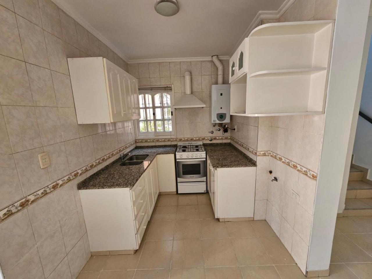 Venta. Hermoso Duplex Con Cochera Alquilado A Pocas Cuadras De Ausonia - Imagen 4