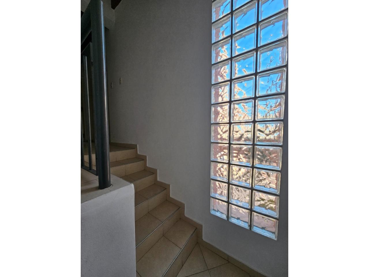 Venta. Hermoso Duplex Con Cochera Alquilado A Pocas Cuadras De Ausonia - Imagen 6