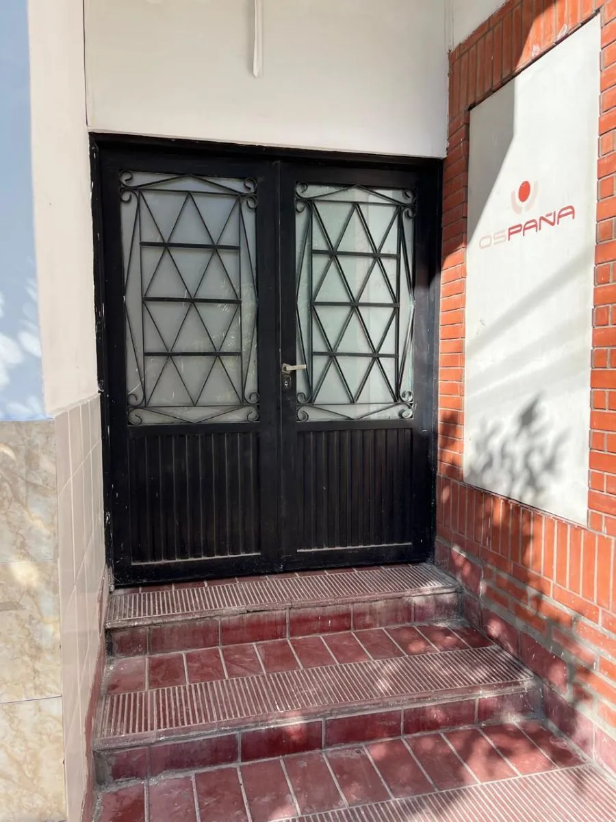 ¡Ideal Oficina o Local comercial Drugstore etc. Pleno Centro!