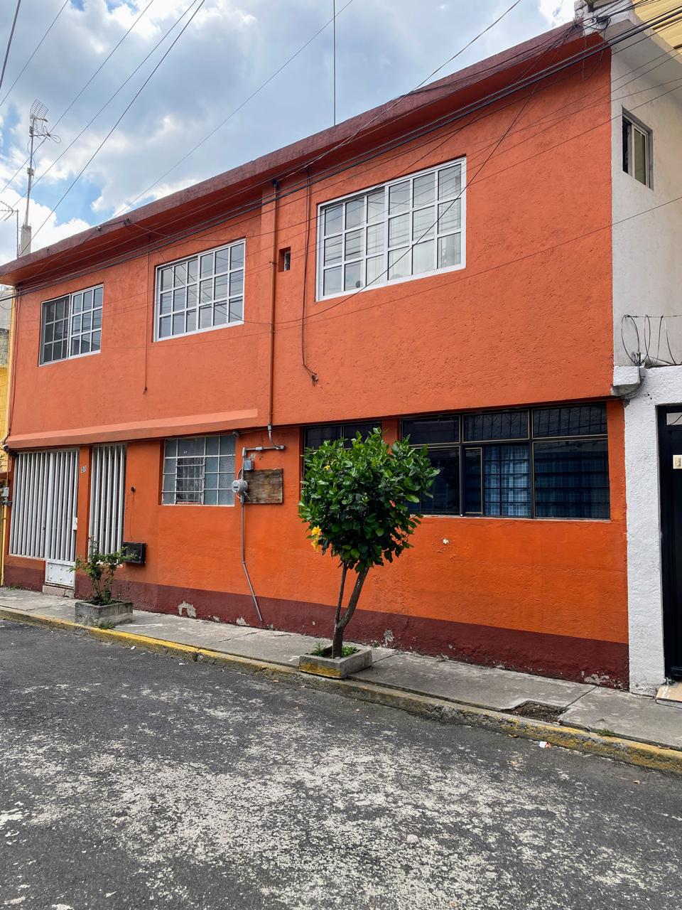  CASA EN VENTA EN ESQUINA LORENZO BOTURINI ,V CARRANZA ,CDMX