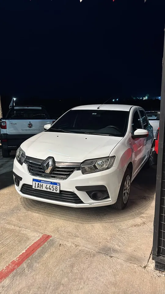 RENAULT NUEVO SANDERO SEDAN