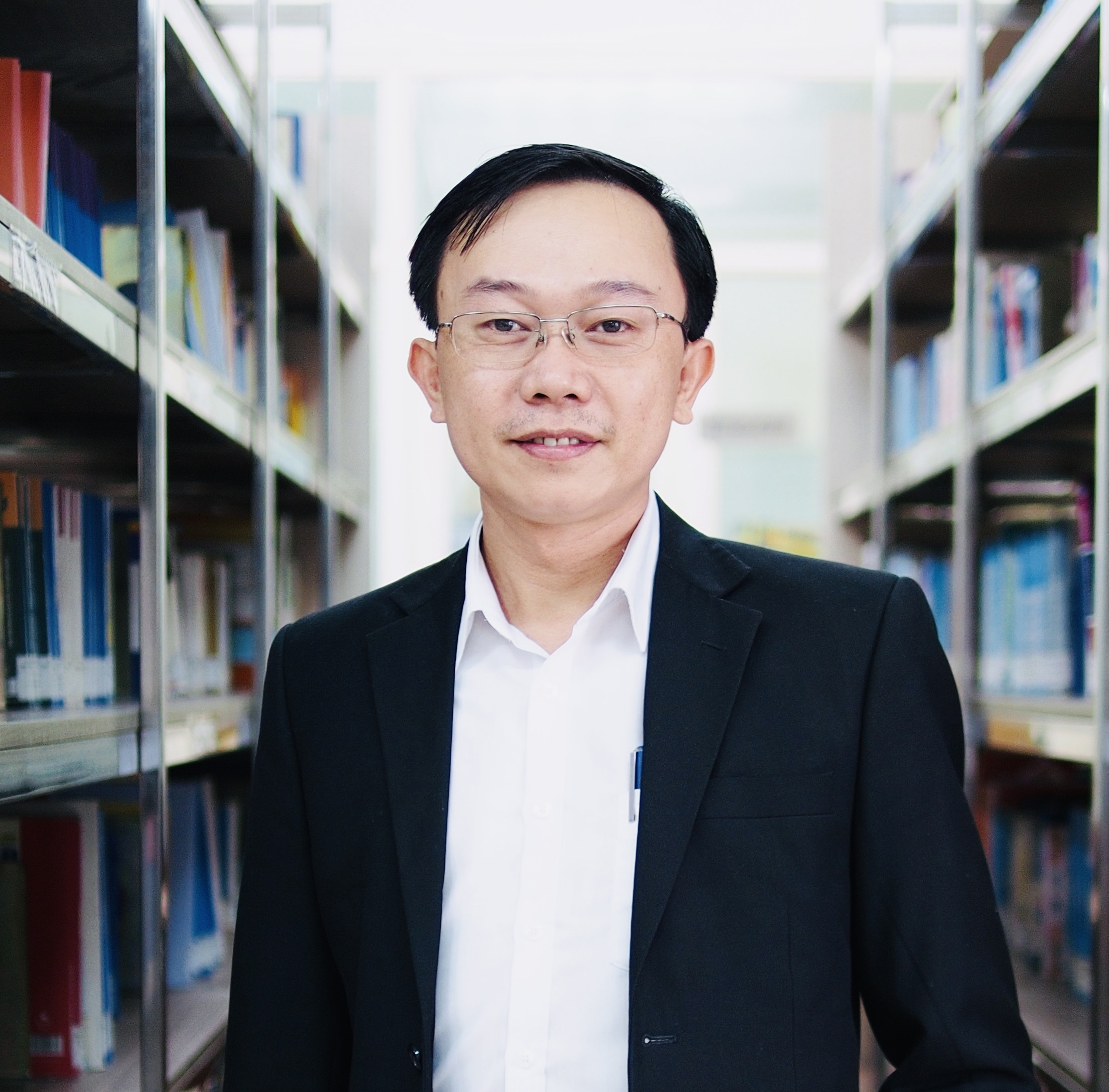 TS. Ngô Trần Xuất