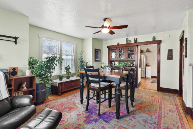 Inside-Spokane-Shannon-10