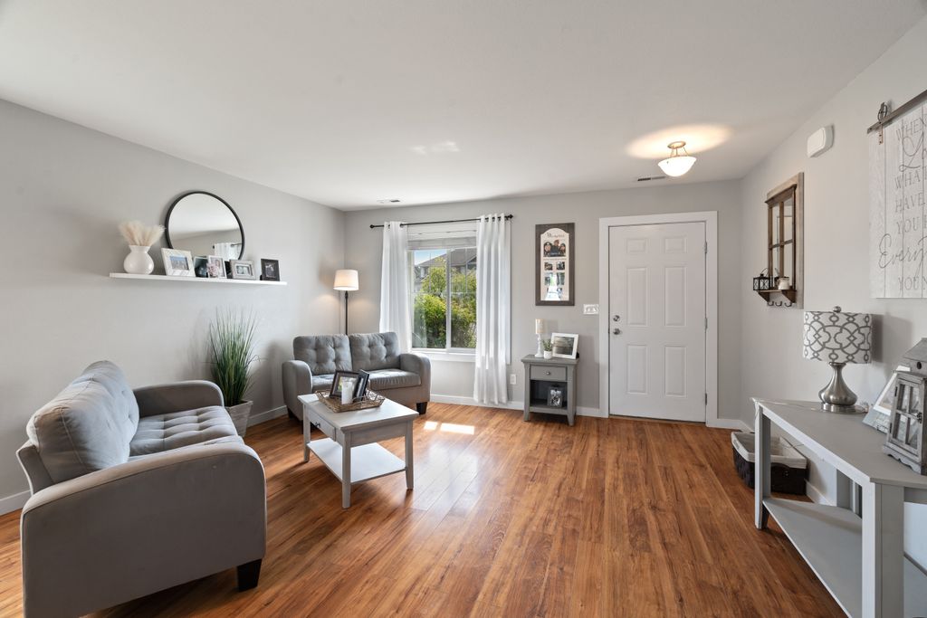 Inside-Spokane-Moen-6