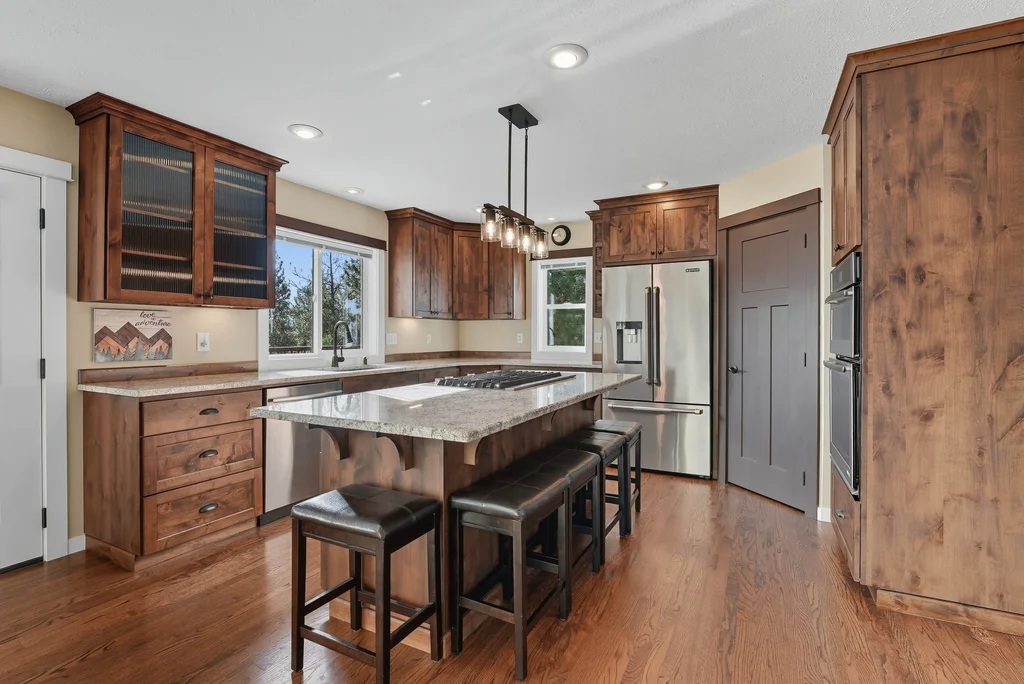 Inside-Spokane-Greenridge-10