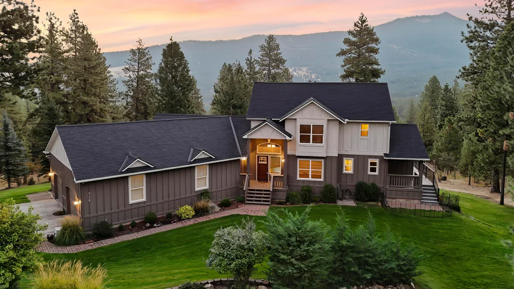 Inside-Spokane-Greenridge Twilight-1