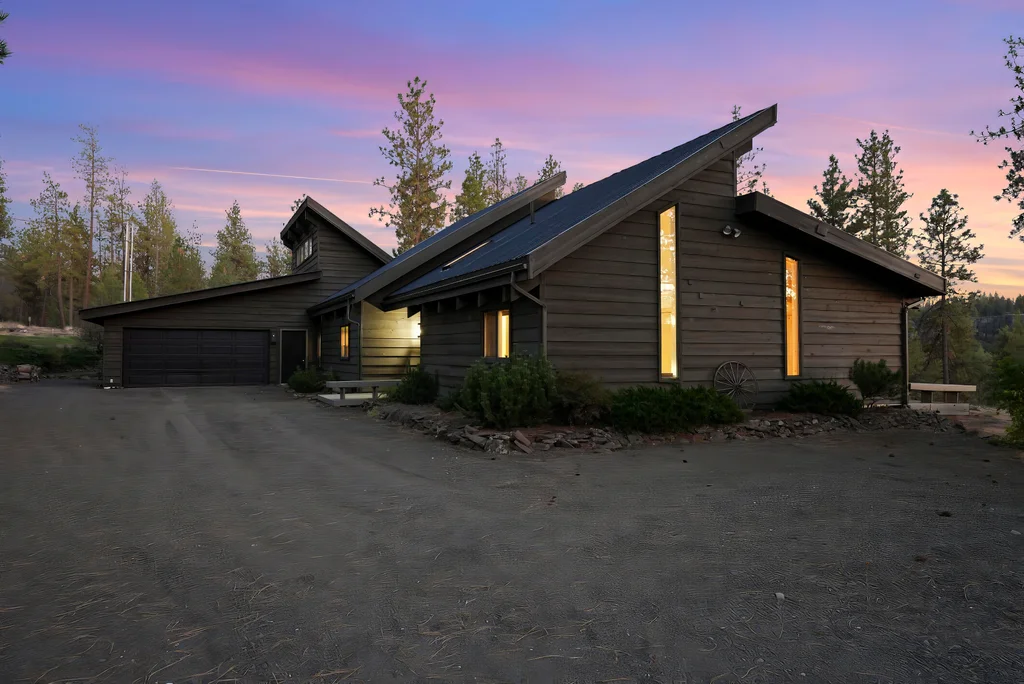 Inside-Spokane-Cheney Twilight-1