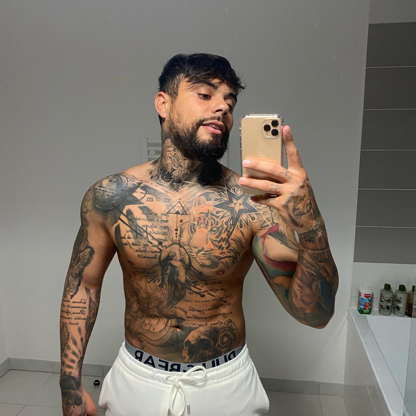 Instagram contest