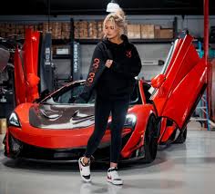 top delhi automobiles influencers