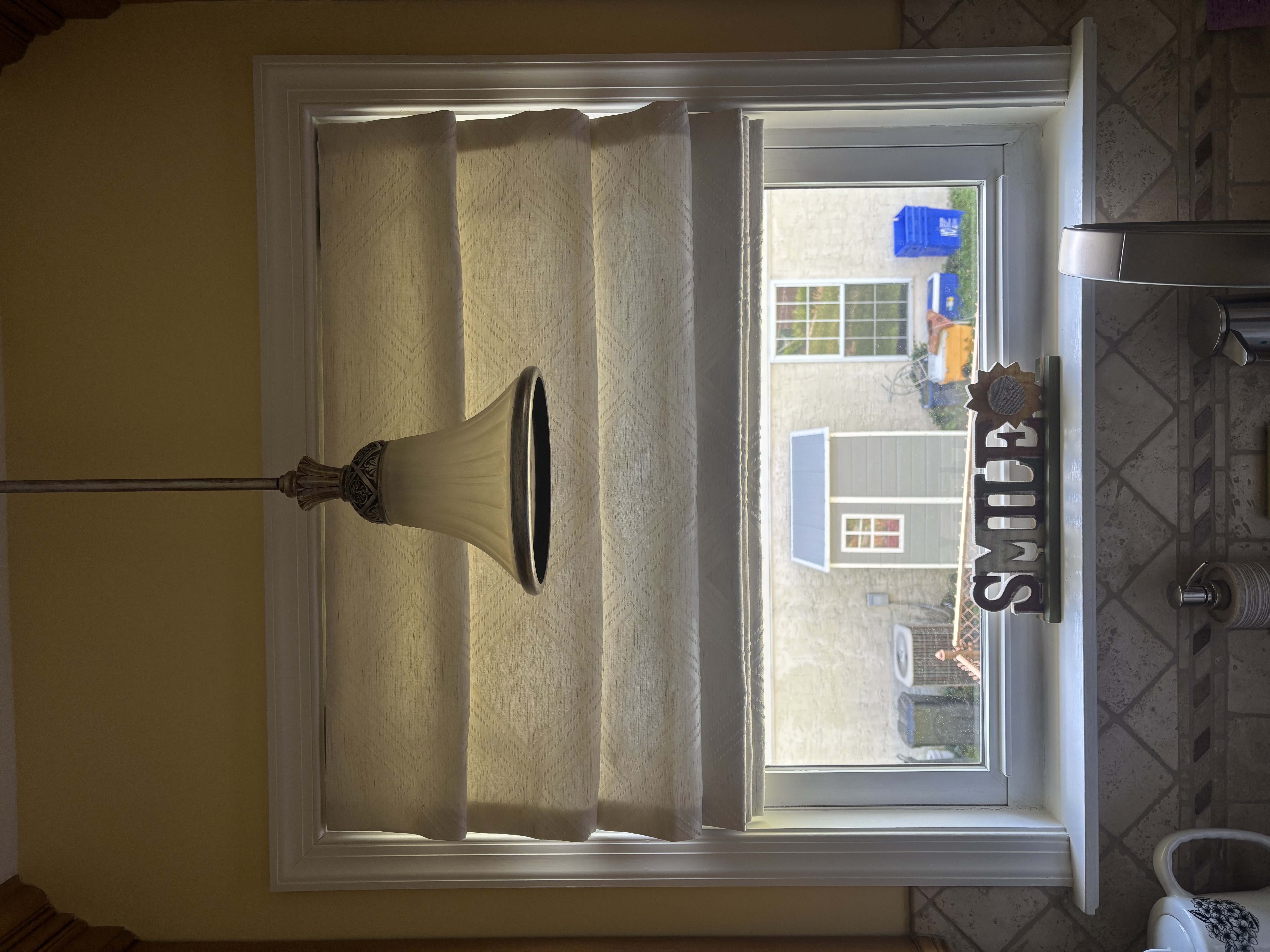 Roman shades installed in 19116