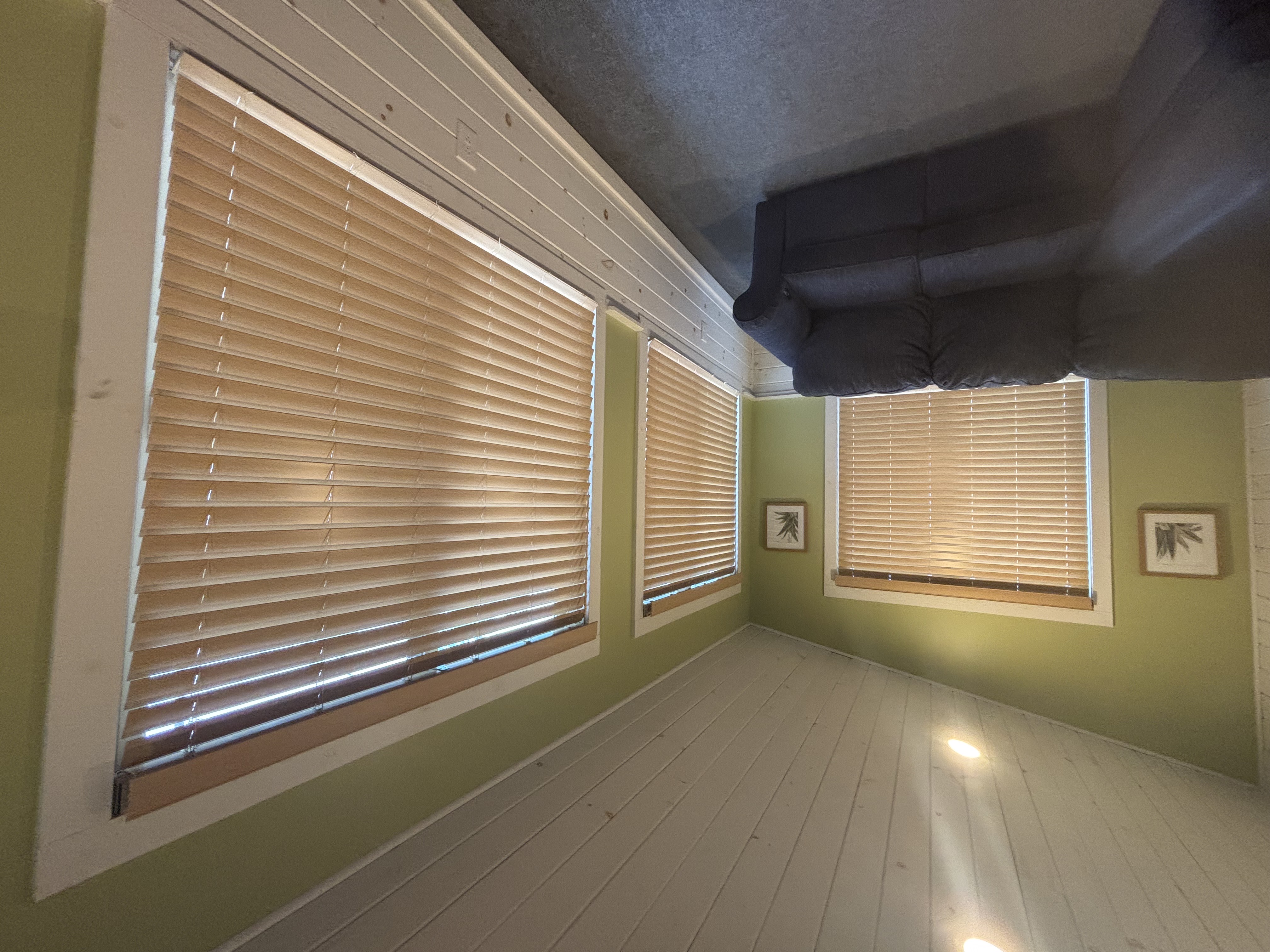 faux-wood installed in 19030