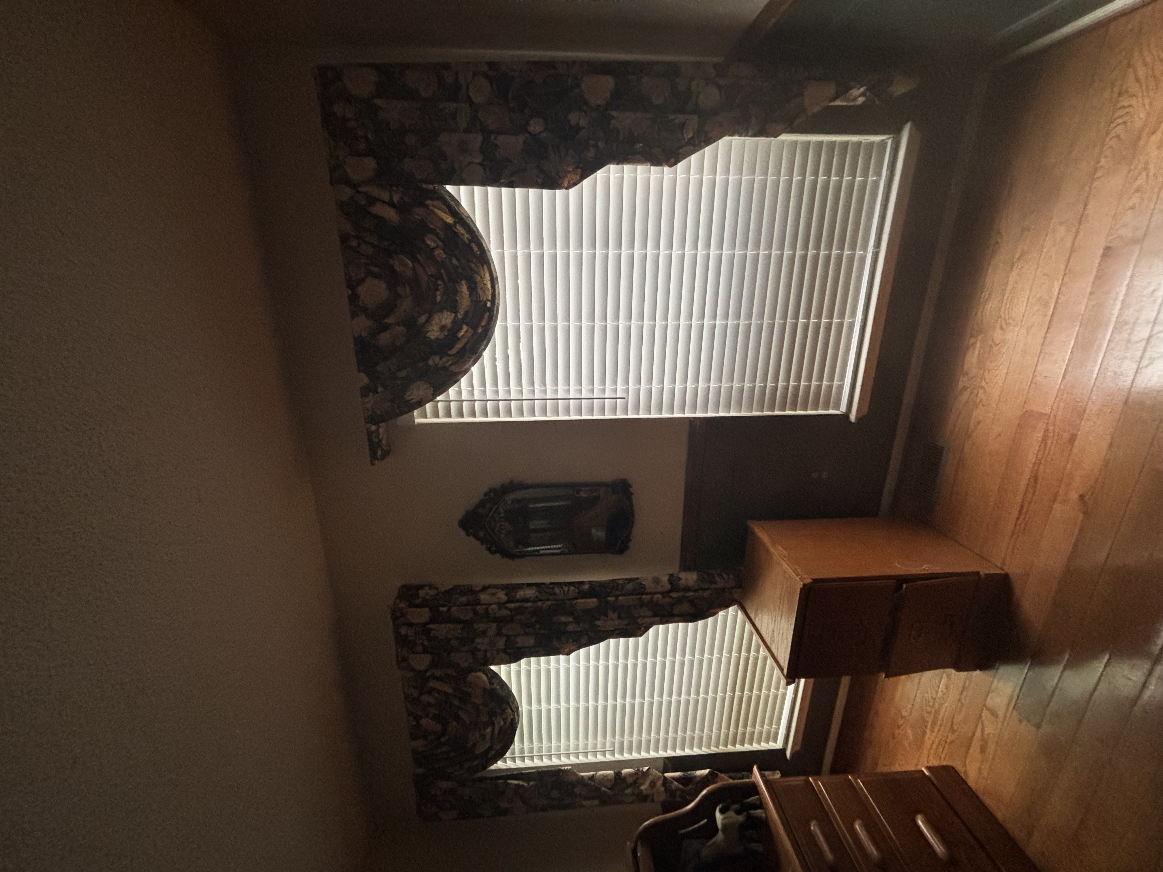 Faux Wood installed in 19020