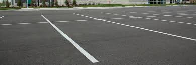 Line Stripe King Contact us image