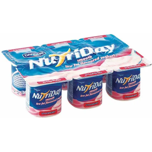 Danone Nutriday smooth strawberry yoghurt 6 x 100 g
