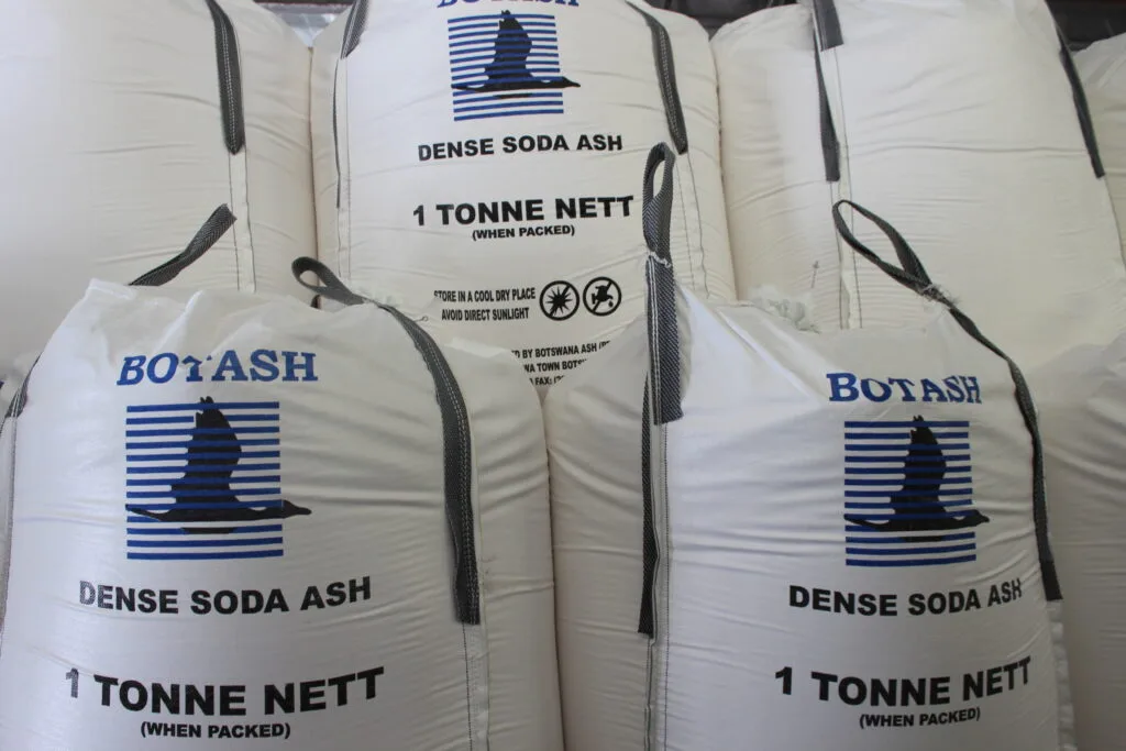 Soda ash (sodium carbonate)