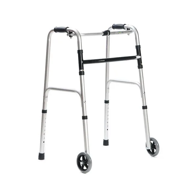 Folding walker with 2 front wheels