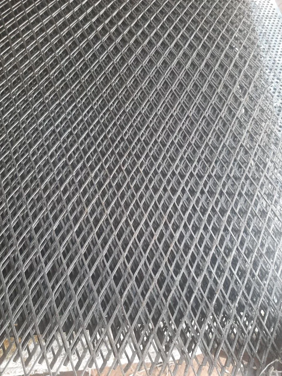 Expanded metal wire mesh, 1.0 mm