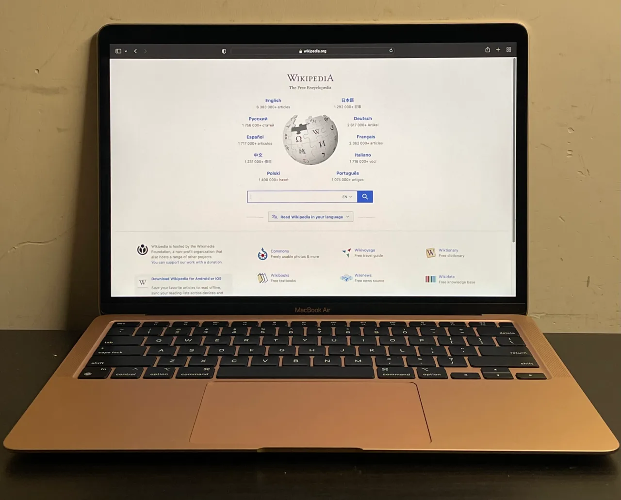 Apple MacBook Air 13.3 inch M1, 8 GB + 256 GB