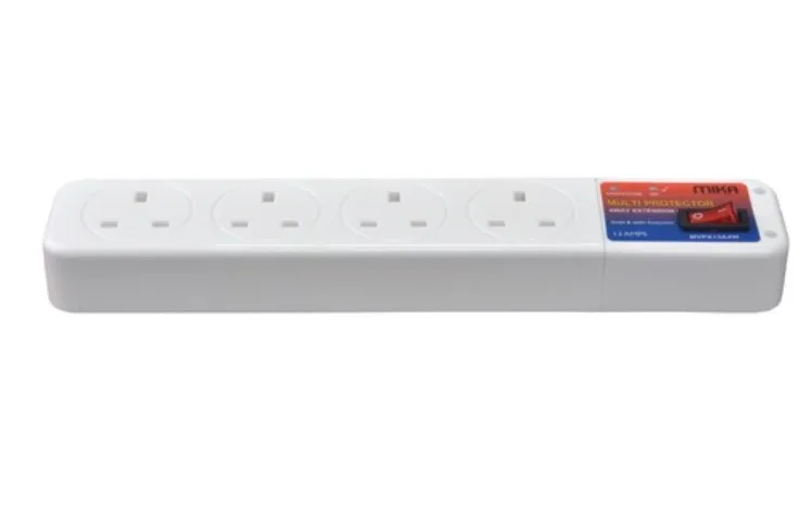 Rallonge 4 prises Mika Multi Guard avec protection contre les surtensions 13 A MVPX13A4W