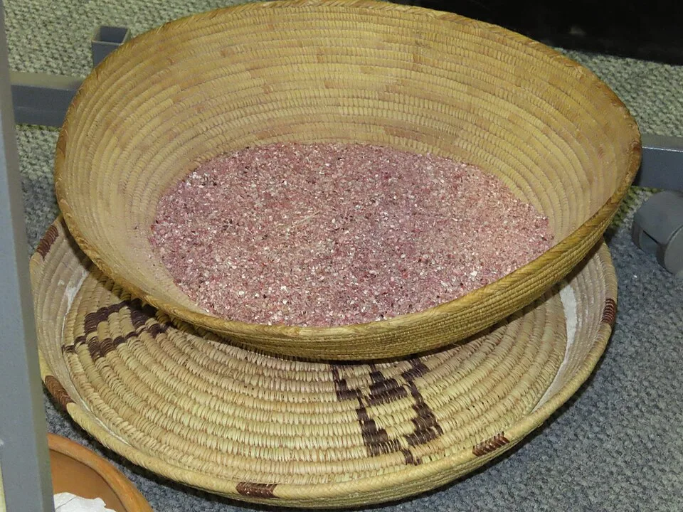 Sorghum flour, milled from one malwa of grain (about 3.5 kg)